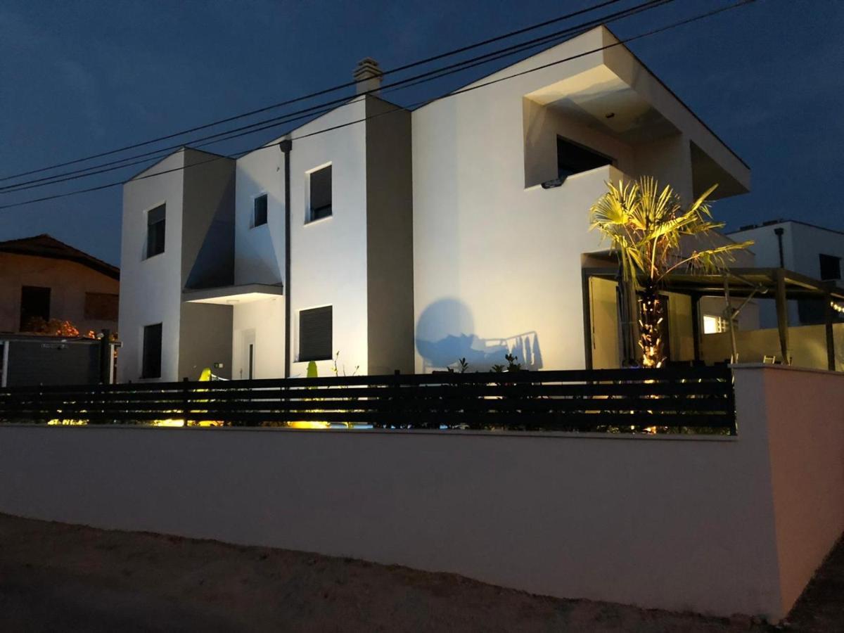 Appartement Luka Vodice Buitenkant foto
