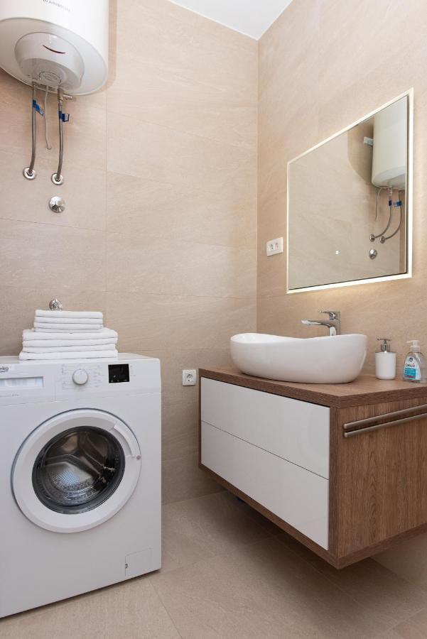 Appartement Luka Vodice Buitenkant foto