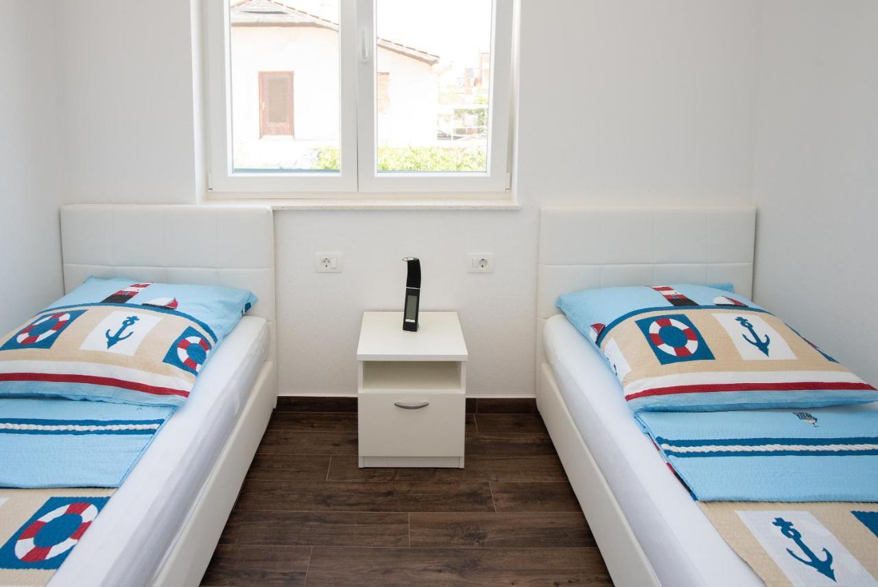 Appartement Luka Vodice Buitenkant foto