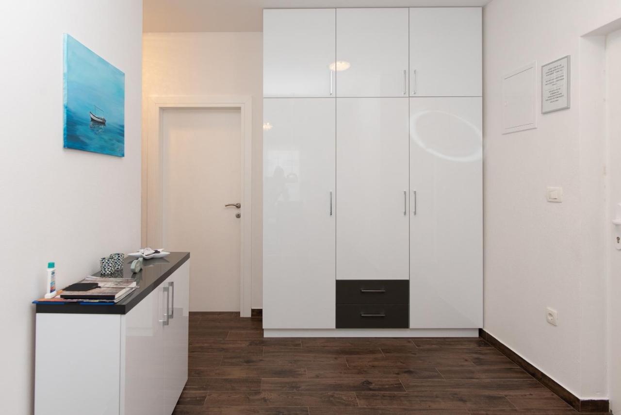 Appartement Luka Vodice Buitenkant foto