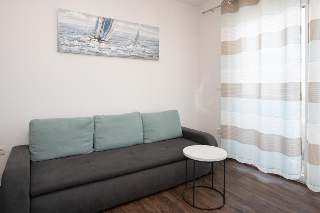 Appartement Luka Vodice Buitenkant foto