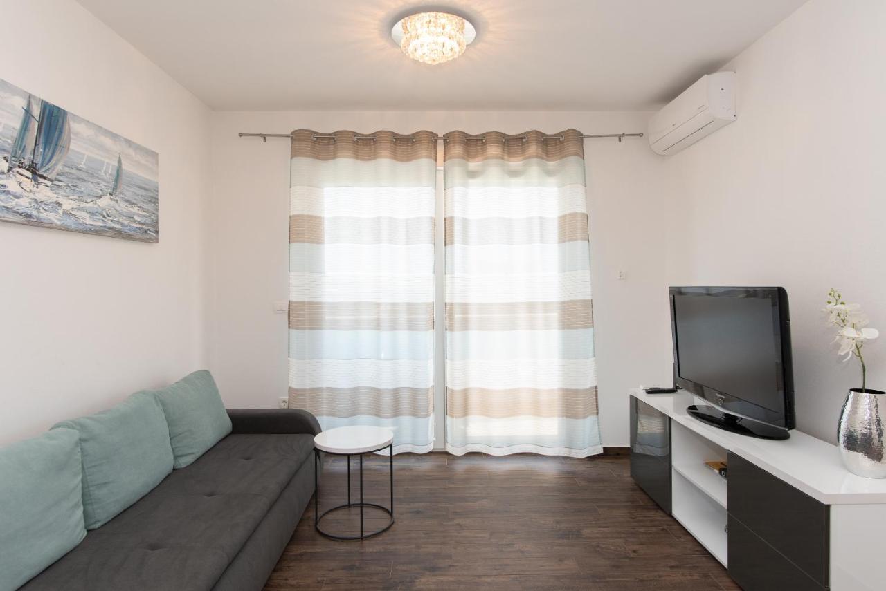Appartement Luka Vodice Buitenkant foto
